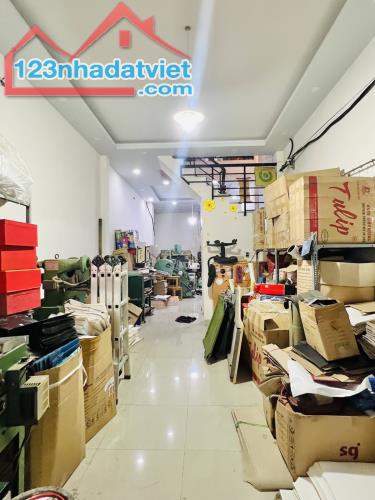 Bán Nhà Tân Hương, 120M2, 3 Tầng, Hẻm Ô Tô, Tân Phú, Chỉ Nhỉnh 7 Tỷ