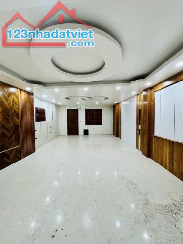 Bán Tòa nhà văn phòng thang máy Phố Thái Hà 125m2 6 tầng giá nhỉnh 46 tỷ - 3