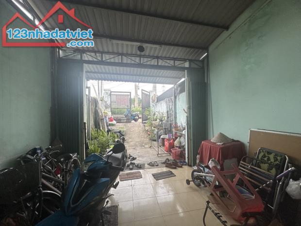 🏡🔥 Nhà Mặt Tiền Bờ kênh  Thạnh Lộc 15 phường Thạnh Lộc Q12 DT 79m2( 4mx19.5m)  💵 4,5tỷ