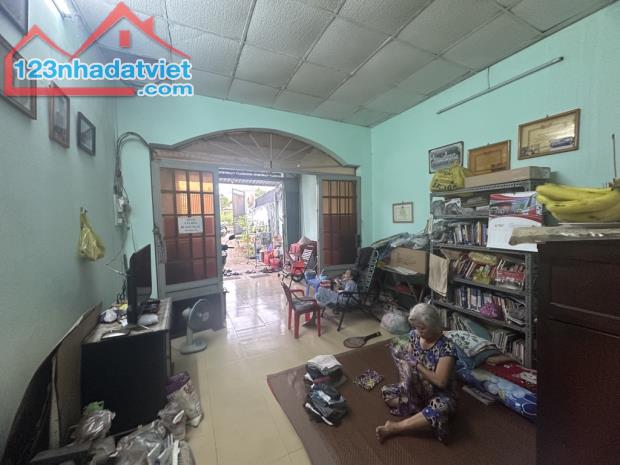 🏡🔥 Nhà Mặt Tiền Bờ kênh  Thạnh Lộc 15 phường Thạnh Lộc Q12 DT 79m2( 4mx19.5m)  💵 4,5tỷ - 3