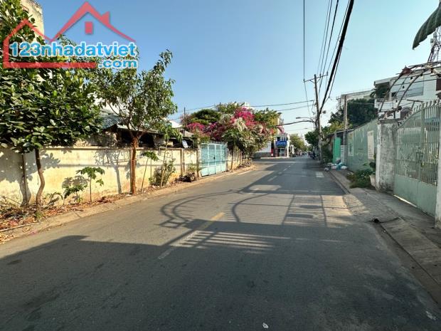 NHÀ trước mặt đường lớn 2 - ĐỖ XUÂN HỢP, QUẬN 9 - 200M2, CƠ HỘI dự án SIÊU HẤP DẪN! NHỈNH - 1