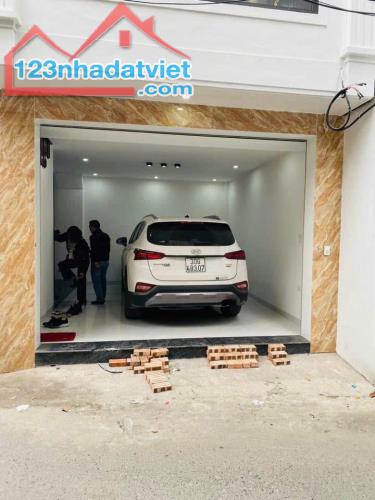 BÁN NHÀ MẶT PHỐ KINH DOANH, Ô TÔ VÀO NHÀ, 7 TẦNG THANG MÁY, 40M2 GIÁ 12 TỶ