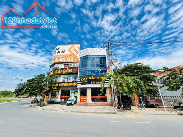 Chỉ 45 Tỷ-Bán Nhà Mặt Tiền Lương Định Của,Q2 DT:(7mx14m) 1 Trệt 2 Lầu-Ngay Góc Vòng Xoay - 4