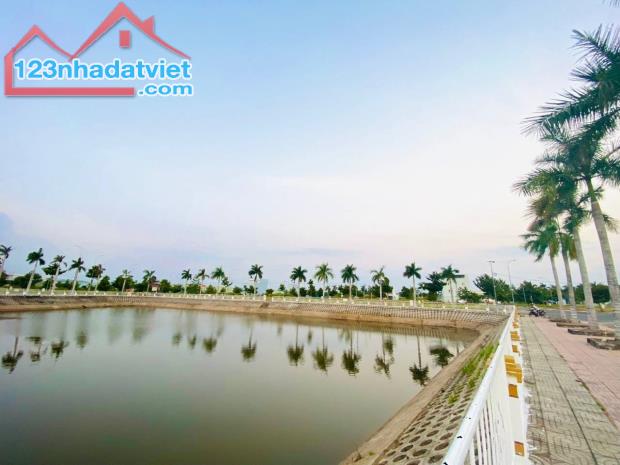 Tôi cần bán gấp lô đất đô thị 100m² ngay trung tâm hành chính Thủ Thừa, giá chỉ 1 tỷ 2xx - 2