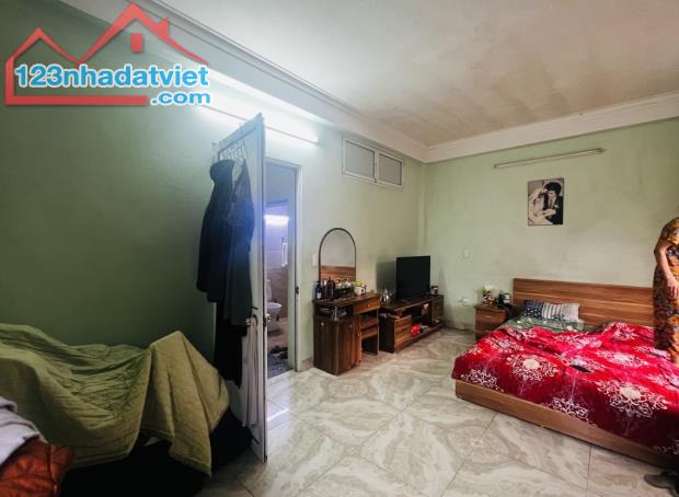 Bán gấp nhà ô tô tránh, lô góc 35m2 mt5.9 5 tầng giá 7.5 tỷ