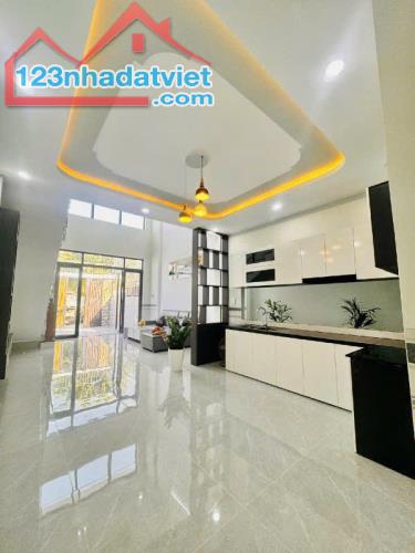 BÁN NHÀ SỔ RIÊNG GẦN CHỢ THANH HÓA PHƯỜNG TRẢNG DÀI 2 tỷ 550 - 3