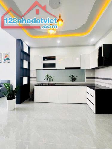 BÁN NHÀ SỔ RIÊNG GẦN CHỢ THANH HÓA PHƯỜNG TRẢNG DÀI 2 tỷ 550 - 4