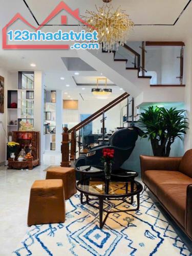 Cơ Hội Vàng! Nhà DT 95m², Ngay Thống Nhất, Chỉ 10 Tỷ, Sổ Hồng Chính Chủ! - 1