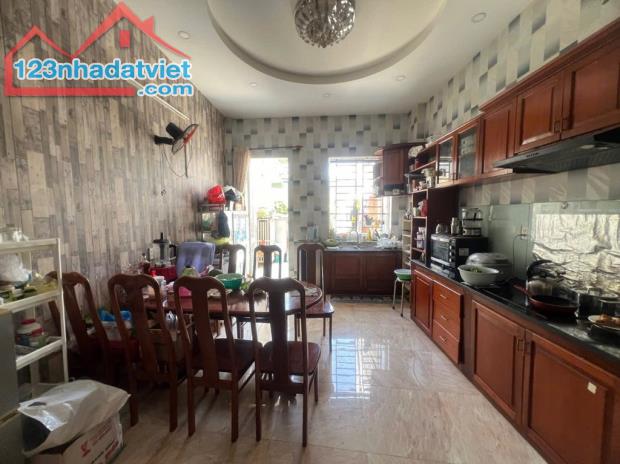 MẶT TIỀN KINH DOANH CỰC ĐỈNH, GẦN PHẠM VĂN ĐỒNG, 3 TẦNG, 4,3X31 NHỈNH 16 TỶ - 1