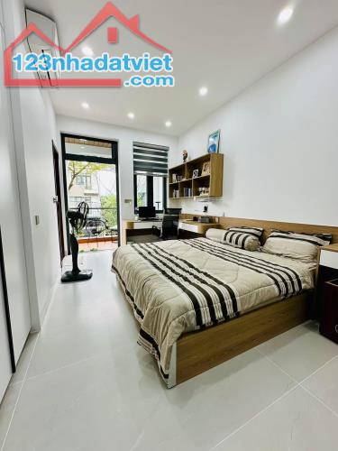 **Bán nhà 3 tầng, 4x14m, Cách Mạng Tháng 8 – P.5, Tân Bình, vị trí đẹp - 3