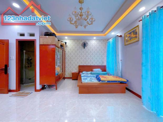 Cần Bán Nhà MTKD Dương Quảng Hàm  P5 ,5m x 20m ,4 Lầu ,Giá  18 tỷ Thương Lượng Mạnh. - 3