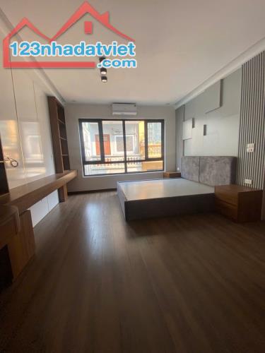 Đường hoàng mai quận hoàng mai 40m2 , mặt tiền 4m ,6 tầng : giá 12tỷ - 3
