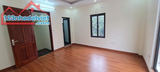 Bán nhà mặt phố Hạ Hồi, Tân Lập 32m2 x5 tầng. Cạnh Vinhomes Đan Phượng. Lô góc Ôtô vào nhà - 3