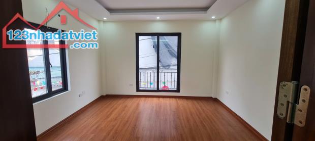 Bán nhà mặt phố Hạ Hồi, Tân Lập 32m2 x5 tầng. Cạnh Vinhomes Đan Phượng. Lô góc Ôtô vào nhà - 4