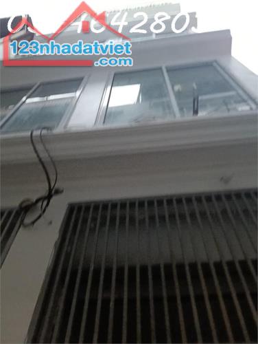Chưa đến 6 tỷ - Bán nhà 5 tầng x 30m2-BÙI XƯƠNG TRẠCH- KHƯƠNG ĐÌNH (ĐI BỘ ĐI HỌC)