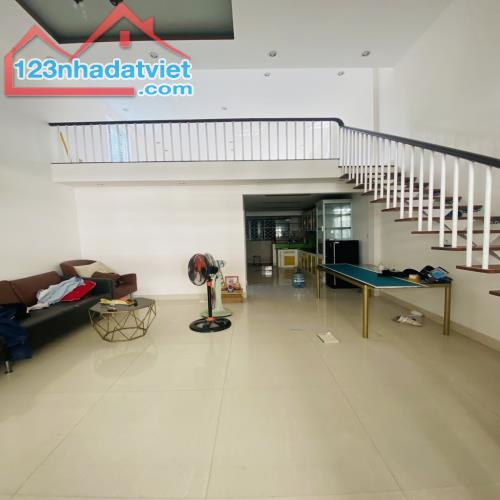 Bán Nhà 2 Tầng 50 m2 đất tại Đs 2, Phường Trường Thọ, Thủ Đức _ Chỉ có 2 Tỏi_ Đừng Mua Nếu - 3