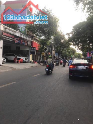 18 tỷ 160m2 Mặt tiền Kinh doanh Tô Ngọc Vân Thủ Đức ngang 6.1m đang cho thuê 25 triệu