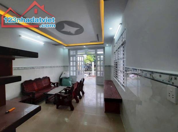 NHÀ HOÀN CÔNG TRUNG TÂM THỊ TRẤN HUYỆN CỦ CHI GIÁ 850 TRIỆU - 1
