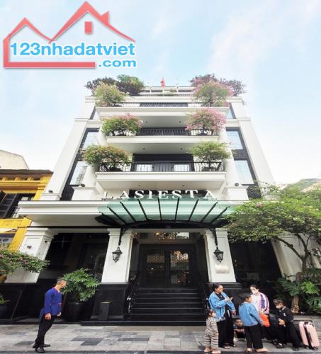 Bán Nhà Mặt Phố Nguyễn Đình Thi, Tây Hồ, DT 145m2 x 7T, MT:7.3m. Giá Rẻ.