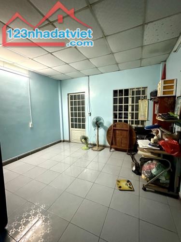 Chính chủ cần bán nhà hẻm xe hơi đường số 4 phường Trường Thọ Thủ Đức Thành Phố Hồ Chí Min - 4