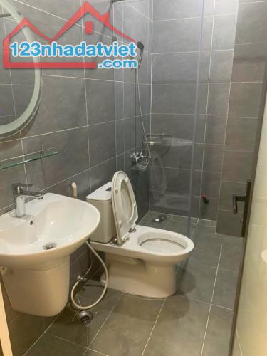 CẦN BÁN GẤP NHÀ 1 TRỆT 1 LẦU 2PN, 2TOILET,BAN CÔNG,GIÁ 2TY30 CÒN TL. - 5