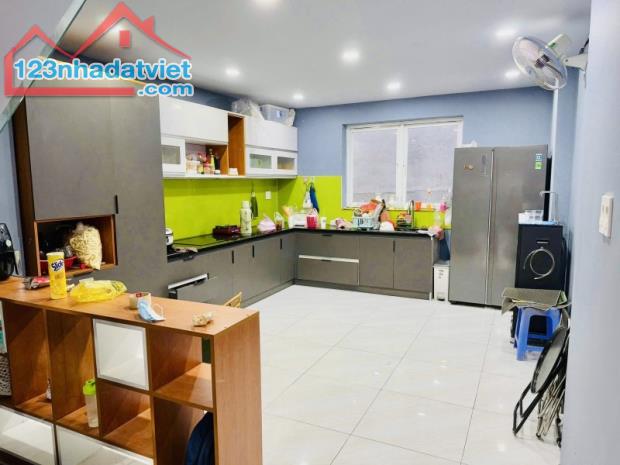 Bán nhà mặt phố 58m2, 4 tầng, 4PN, 4WC, Đường 102, Tăng Nhơn Phú A, Thủ Đức - 5.9 tỷ - 2