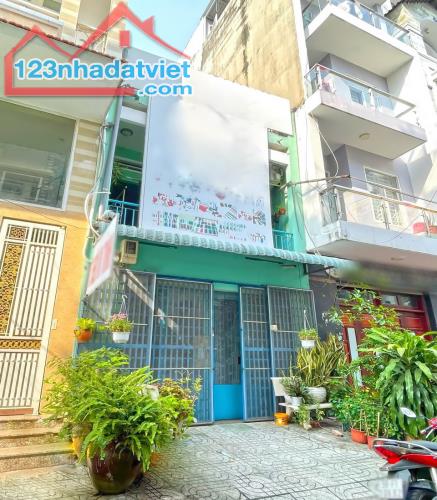 HOT HOT! Nhà 1 lầu mặt tiền Đường số chợ Tân Mỹ, Tân Phú, Quận 7