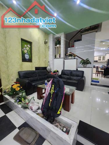 BÁN NHÀ MẶT TIỀN ĐƯỜNG SỐ PHƯỜNG BÌNH THUẬN - 2
