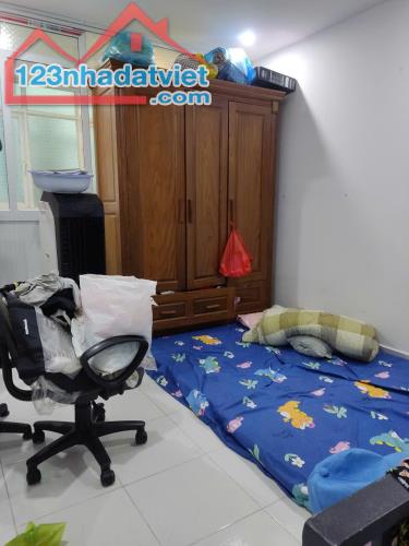 Bán nhà 1,5 tầng giá rẻ ngõ 173 Hàng Kênh - 1