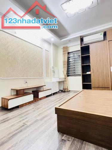 Bát Khối Long Biên Hà Nội diện tích 40m2 giá hơn 5 tỷ - 1