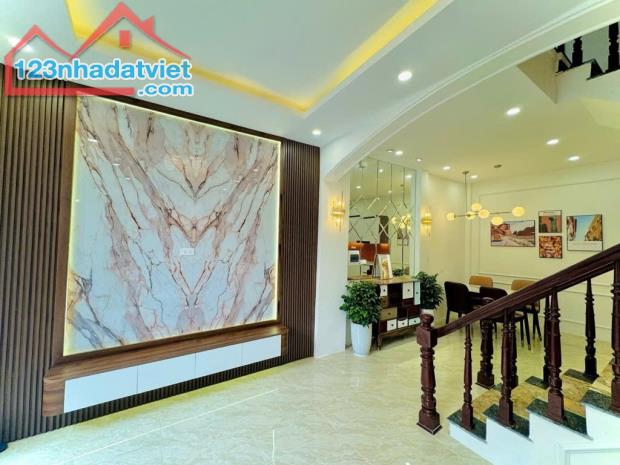 Nhà đẹp Trương Định 35m2.giá 6.6tỷ giao thông thuận tiện - 1
