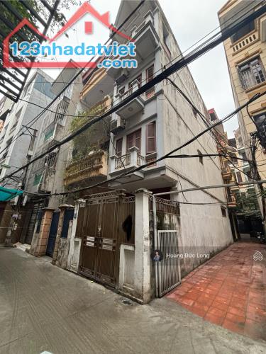 Nhà Nguyễn Khánh Toàn, lô góc 3 thoáng, ngõ thông, 5 tạ đỗ cửa nhà, 47m2*4T, giá 10.8 tỷ
