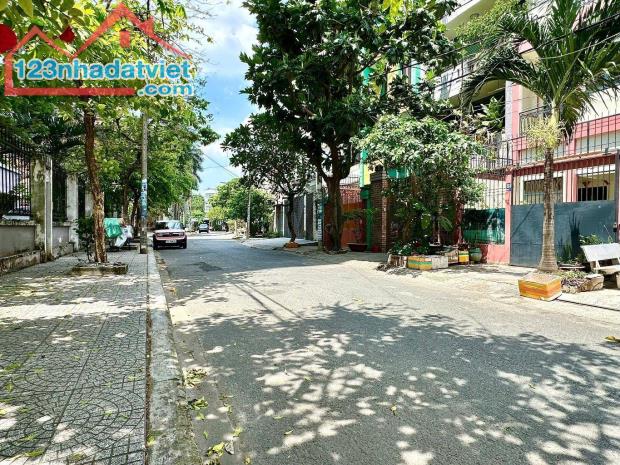 Bán nhà Mặt tiền khu Tên Lửa - BTĐB - BìnhTân - 124m2 - 3 tầng - Nhỉnh 11 tỷ