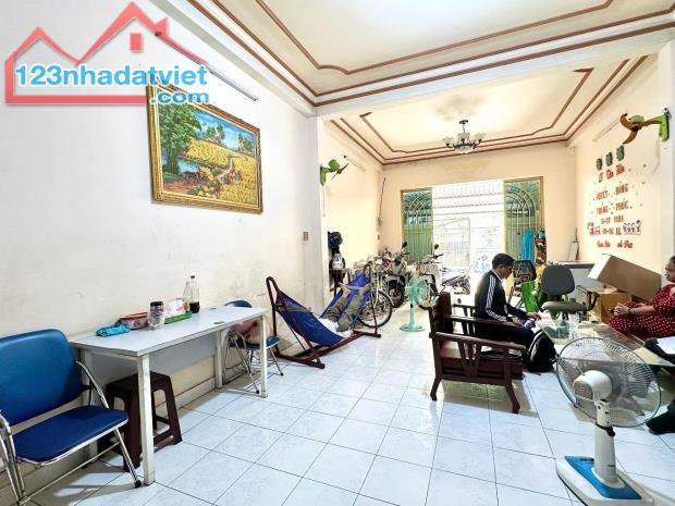 Bán nhà Mặt tiền khu Tên Lửa - BTĐB - BìnhTân - 124m2 - 3 tầng - Nhỉnh 11 tỷ - 3
