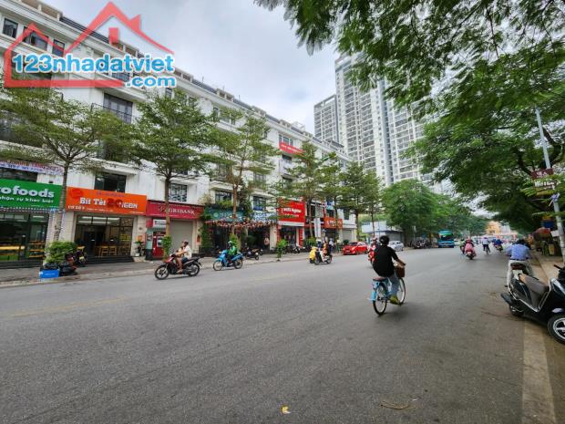 Siêu Phẩm Tây Hồ_MẶT PHỐ_MẶT TIỀN KHỦNG_10 TẦNG, Kinh doanh, 268m2, Giá TL Nhỉnh 200 tỷ - 1