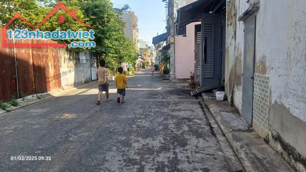 Bán nhà 68m2 (4,1X17m) _ 3 mặt tiền kinh doanh -Khu Trường Trinh - 1