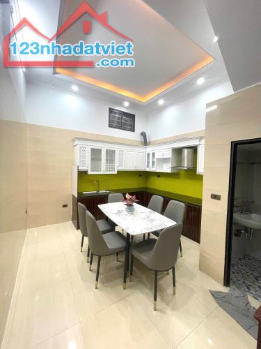 BÁN NHÀ 5 TẦNG FULL NỘI THẤT GIÁ TỐT DUY NHẤT KHU PHỐ BÙI XƯƠNG TRẠCH - 2