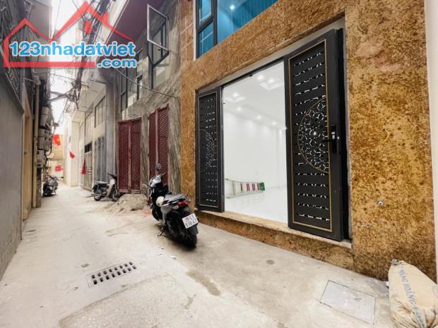 NHÀ VŨ TÔNG PHAN - KHƯƠNG HẠ 42M*7 TẦNG, THANG MÁY,  MẶT NGÕ THÔNG, KINH DOANH TỐT