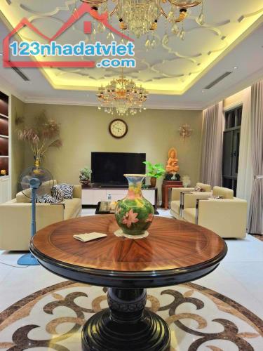 Siêu VIP mặt phố ẩm thực Nguyễn Văn Lộc - kinh doanh siêu lợi nhuận - vỉa hè đá bóng 36,3 - 1