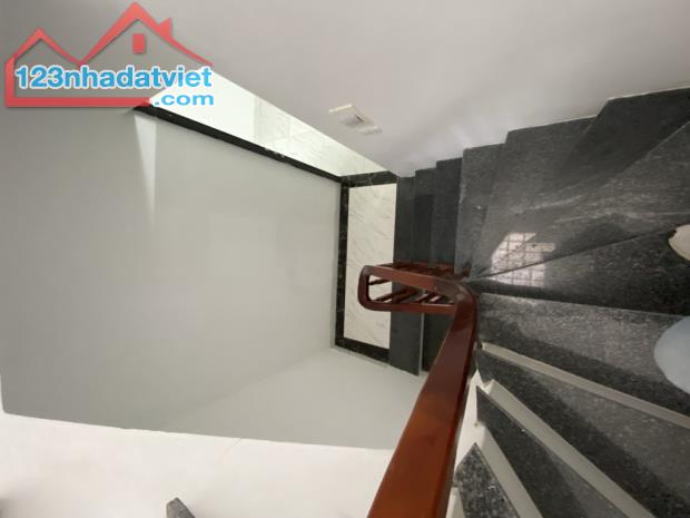 Bán gấp nhà phố Bát Khối DT 30m mt4m giá 4.3 tỷ - 2