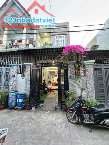 Bán Gấp Nhà 1 Trệt 1 Lầu Đường Nguyễn Công Trứ Dĩ An - 1