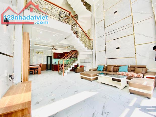 Bán nhà 5 tầng - Căn góc- ngay chợ Hiệp Bình ( Ngang 6m Dài 19,5m ) - 5