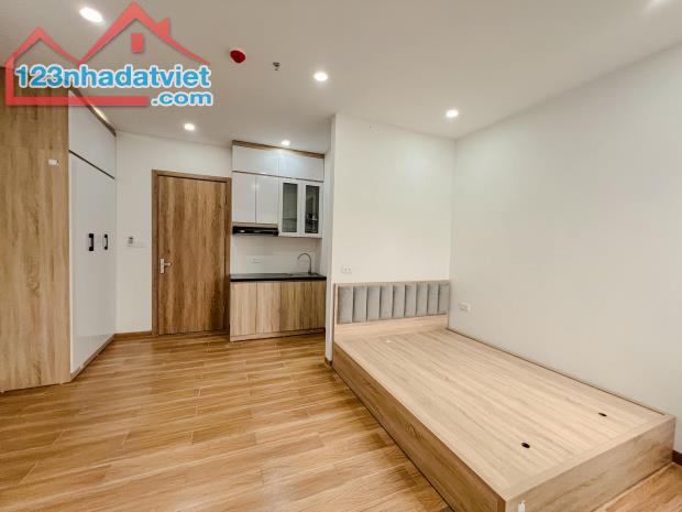 Bán CCMN Phố Hoàng Ngân, Quận Thanh Xuân, 16pn khép kín, doanh thu 90tr/tháng, giá 16 tỷ