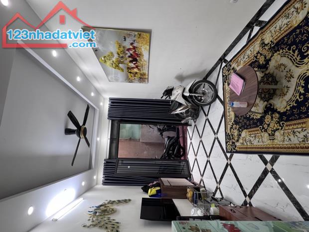 Minh Khai 31m2 5 tầng mới tinh , Oto đỗ cổng .Giá 6,4 tỷ - 1