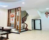 Bát Khối Long Biên Hà Nội diện tích 40m2 giá hơn 5 tỷ