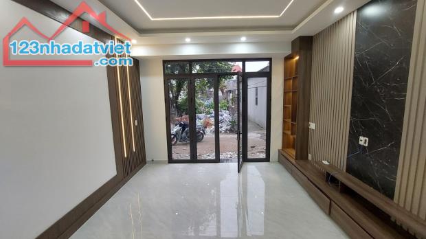 Bán nhà Hồ Sen, Dư Hàng Kênh, Lê Chân .4 tỷ, 4 tầng, 48,7 m.