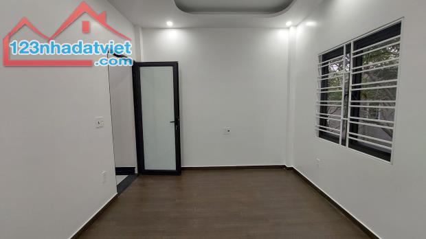 Bán nhà Hồ Sen, Dư Hàng Kênh, Lê Chân .4 tỷ, 4 tầng, 48,7 m. - 2