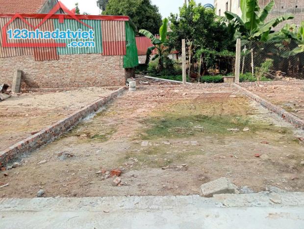 Cần bán 42m đất thuộc Võng Xuyên giáp UBND, trường học và cụm CN đang triển khai.