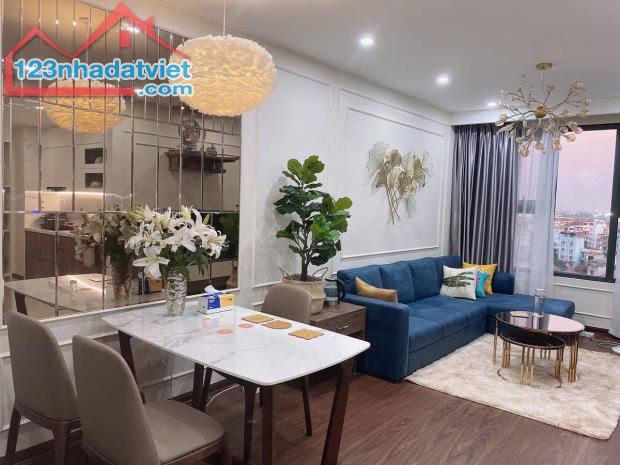 Bán căn hộ chung cư cao cấp HOMELAND Thượng Thanh 66m T9 chỉ hơn 3 tỷ