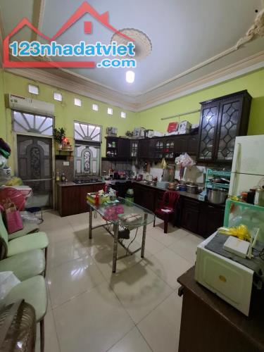 Bán gấp nhà đẹp ở ngay khu VIP MT nội bộ Phạm Hùng, XH ngủ nhà, 82m2, SHR, chỉ 14 tỷ. - 2